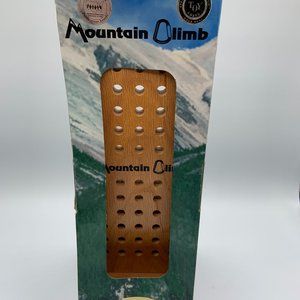 Wooden Mountain Climb Game